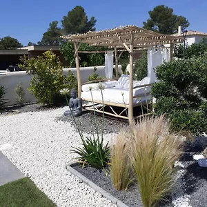 Alojamento de Acomodação e Pequeno-almoço Jardin Zen, La Londe-les-Maures