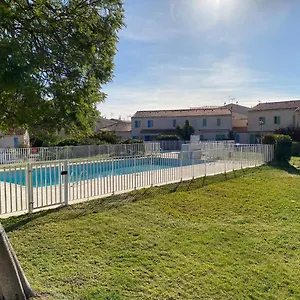  Appartement Les Locations Cinaureva  Village De La
