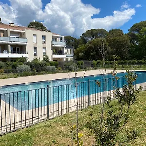  Appartement Rez De Jardin T3 Recent Et Calme Au Nouvelles Terres A Les Maures